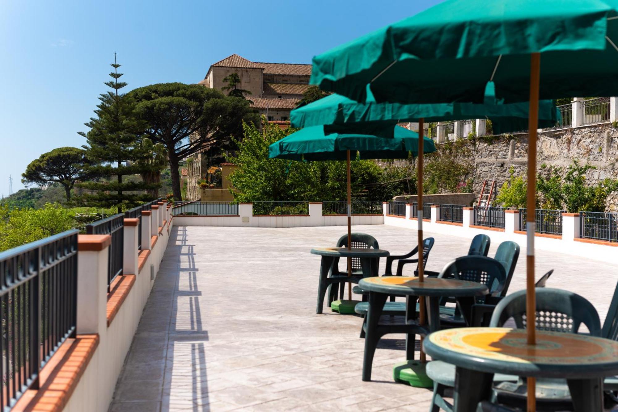 Suites In The Amalfi Coast - Guesthouse With Terrace Near Amalfi - Breathtaking View Of Ravello Scala Exterior foto
