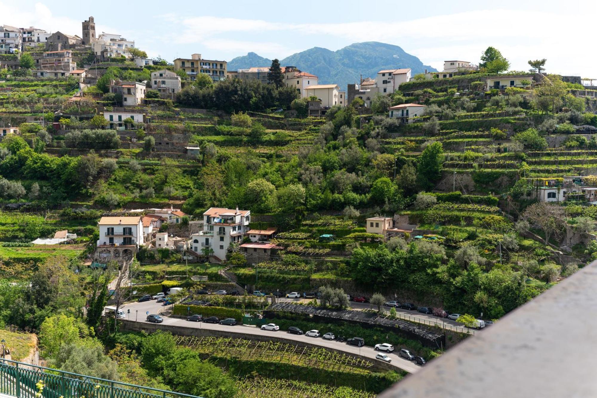 Suites In The Amalfi Coast - Guesthouse With Terrace Near Amalfi - Breathtaking View Of Ravello Scala Exterior foto