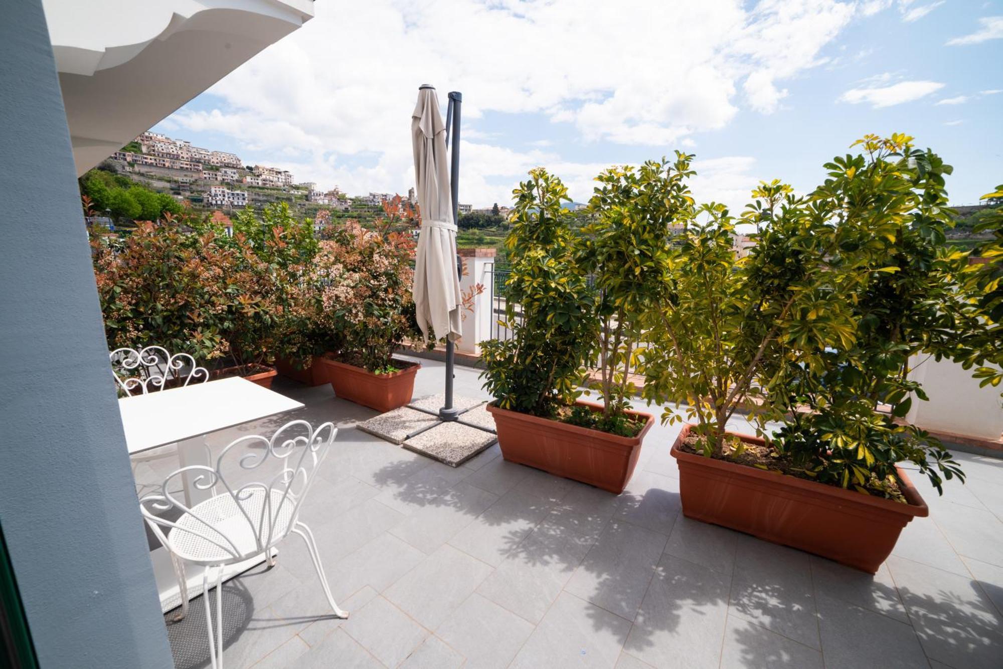 Suites In The Amalfi Coast - Guesthouse With Terrace Near Amalfi - Breathtaking View Of Ravello Scala Exterior foto